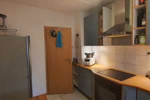 Gepflegte 59m²-Wohnung mit zwei Zimmern und Einbauküche in Nürnberg – Heynestraße 13, 90443 Steinbühl, Nürnberg – Vorschaubild 7