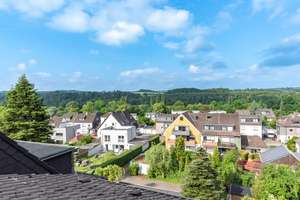 Frische Leichtigkeit mit Seeblick: Stilvolle Dachgeschoss-Maisonette in ruhiger Lage – Die vollständige Adresse der Immobilie erhältst du vom Anbieter., 45259 Heisingen, Essen – Vorschaubild 27
