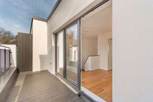 Neubau- Stadthaus in grüner TOP-Lage in Blankenese mit EBK und Stellplatz – Björnsonweg 24, 22587 Blankenese, Hamburg – Vorschaubild 13