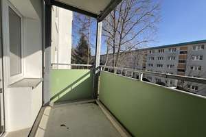 Frisch sanierte Erdgeschosswohnung mit Balkon direkt am Stadtpark für Naturliebhaber – Helbersdorfer Straße 12 c, 9120 Helbersdorf, Chemnitz – Vorschaubild 12