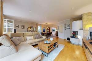 Property thumbnail 6