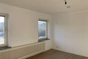 Helles und gepflegtes Wohnen - 2-Zimmer Wohnung zum 01.05! – Pestalozzistr. 24, 27568 Mitte, Bremerhaven – Vorschaubild 1