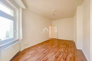 MOABIT - ZENTRAL UND RUHIG! SCHÖNE UND GEPFLEGTE ALTBAUWOHNUNG IM GARTENHAUS! PROVISIONSFREI! – Alt-Moabit 126, 10557 Moabit, Berlin – Vorschaubild 3