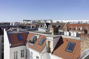 Über den Dächern Friedenaus: Lichtdurchflutetes Dachgeschoss im Erstbezug mit Aufdachterrasse! – Stierstraße 9, 12159 Friedenau, Berlin – Vorschaubild 14