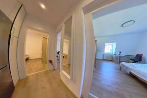 English or German Language welcome - Wohnen mit Charakter: möblierte 3-Zimmer-Wohnung in Obergiesing – Hohenschwangaustraße 33, 81549 Obergiesing, München – Vorschaubild 1