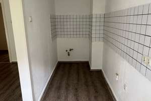 Zentrale Lage zwischen Stadtmitte und Frohnhausen! Modernisiert in 2018. – Frohnhauser Straße 118, 45144 Holsterhausen, Essen – Vorschaubild 8
