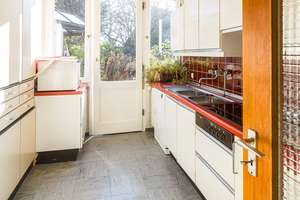 Raum für Leben und Ruhe -
Großes, freistehendes Einfamilienhaus mit Einliegerwohnung in bester Lage – Die vollständige Adresse der Immobilie erhältst du vom Anbieter., 52074 Laurensberg (Statistischer Bezirk), Aachen – Vorschaubild 8