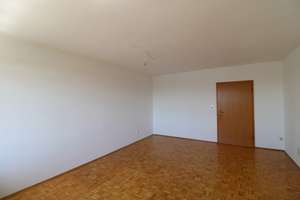 Traumhafter Alpenblick! Helle 3-Zi.-Wohnung mit Loggia & Stellplatz in Neuhausen  – Leonrodstrasse 62, 80636 Alte Kaserne, München – Vorschaubild 8