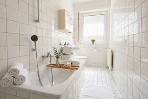Attraktive 3 Zimmer Wohnung mit Garten, Balkon und Garage in ruhiger, grüner Wohnlage – Die vollständige Adresse der Immobilie erhältst du vom Anbieter., 65189 Südost, Wiesbaden – Vorschaubild 10