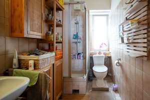 Großzügiges Familienhaus mit 3 Wohnebenen, 730 m² Garten, Wintergarten & Garage in Berlin-Mariendorf – Die vollständige Adresse der Immobilie erhältst du vom Anbieter., 12107 Mariendorf, Berlin – Vorschaubild 9