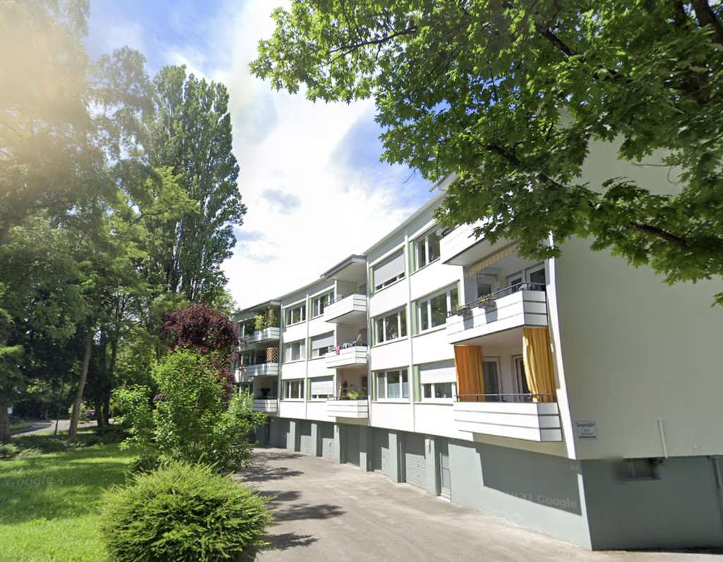Gegen Höchstgebot: Zentrale lichtdurchflutete 4ZKB im Grünen mit Südbalkon am Musikerviertel