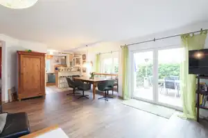 Richtig zuhause: Gepflegtes Einfamilienhaus mit Garten, einer Garage und 3 Freistellplätzen! – Starnberg (Kreis) – Vorschaubild 3