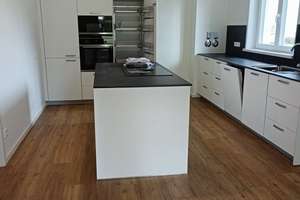 Exklusive 3 Zimmer-Wohnung in einem stilvollen Herrenhaus (Baujahr 2020) im Norden von Hamburg – Kuhredder 51, 22397 Lemsahl-Mellingstedt, Hamburg – Vorschaubild 3