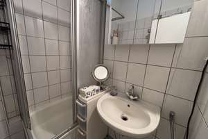 Zentrale Erdgeschosswohnung mit Zukunftspotenzial: Eigennutz ab 2034 möglich – Die vollständige Adresse der Immobilie erhältst du vom Anbieter., 40215 Friedrichstadt, Düsseldorf – Vorschaubild 3