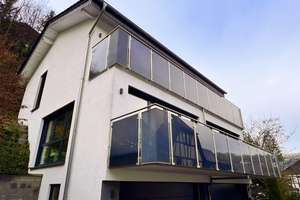 ELEGANTES & FREISTEHENDES ARCHITEKTENHAUS MIT DOPPELGARAGE IN BAD SCHWALBACH FISCHBACH ZU VERMIETEN – Die vollständige Adresse der Immobilie erhältst du vom Anbieter., 65307 Bad Schwalbach – Vorschaubild 3