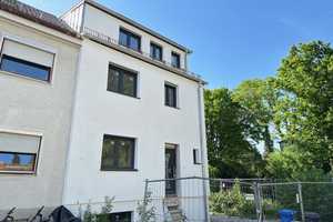 Pasing: Energetisch saniertes REH mit 300m2 Grundstück in ruhiger Wohnlage angrenzend an Parkanlage! – München – Vorschaubild 2