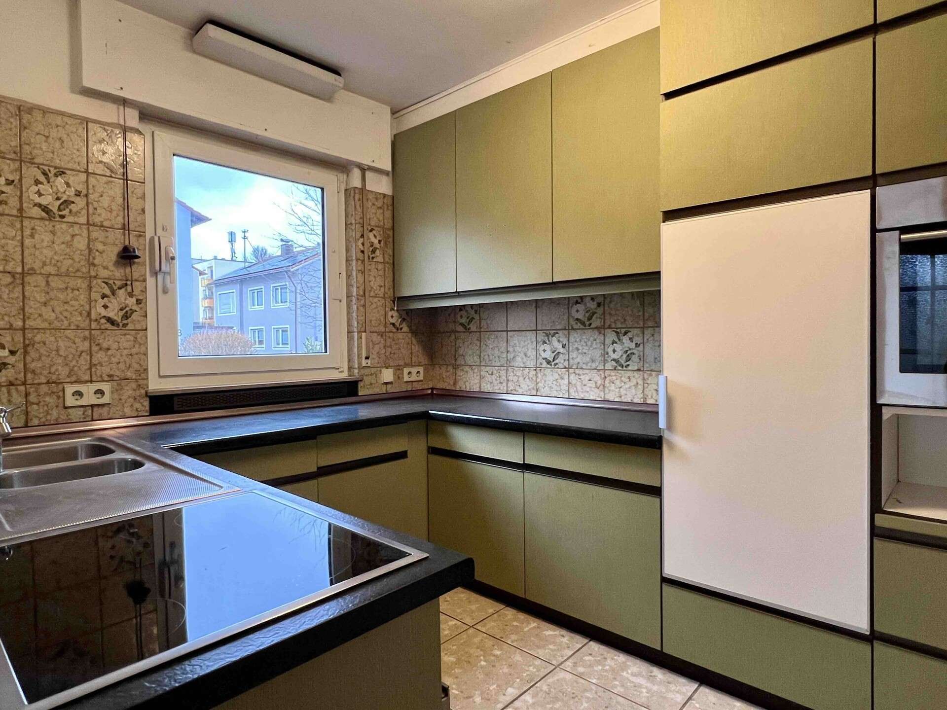 Immobilie in Reichenbach an der Fils - Reichenbach/Fils: 2FH + ELW in herrlicher Aussichtslage. Siegenberg. Großes Grundstück. 2 Garagen. - Bild 6