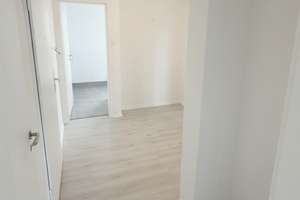 Frisch kernrenovierte Wohnung – bezugsfertig und wie neu! – 65933 Griesheim, Frankfurt am Main – Vorschaubild 2