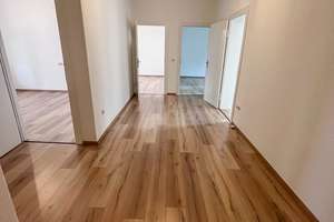 ERSTBEZUG NACH RENOVIERUNG # (geräumige) 3 Zimmer-Wohnung am Rande der Altstadt sucht neue Mieter – Melanchthonstraße 11, 99084 Brühlervorstadt, Erfurt – Vorschaubild 2