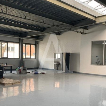 LAGERHALLE IN BENSBERG | MIETE | KURZFRISTIG VERFÜGBAR | EBENERDIG | ANGERMANN NRW