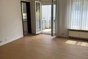 Wohnen mit Charakter: Einladende Wohnung in Stuttgart-Bad Cannstatt