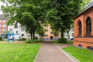 Charmante Maisonette-Wohnung mit Galerie, Balkon und Dachterrasse – Die vollständige Adresse der Immobilie erhältst du vom Anbieter., 45143 Altendorf, Essen – Vorschaubild 13