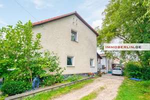 IMMOBERLIN.DE - Behagliches Ein-/Zweifamilienhaus in harmonischer Lage im Ortskern – Die vollständige Adresse der Immobilie erhältst du vom Anbieter., 15345 Rehfelde – Vorschaubild 1