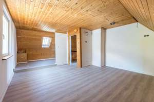 Freistehendes Einfamilienhaus mit schönem Garten in ruhiger und familienfreundlicher Lage – Die vollständige Adresse der Immobilie erhältst du vom Anbieter., 79761 Waldshut-Tiengen – Vorschaubild 15