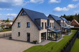Wintergarten inklusive! KfW-40-Doppelhaushälfte in 
Sereetz mit Garten, PV, Wärmepumpe & Wallbox – Die vollständige Adresse der Immobilie erhältst du vom Anbieter., 23611 Bad Schwartau – Vorschaubild 3