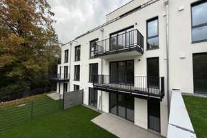 Neubau Wohnung mit eigener Terrasse in ruhiger Lage