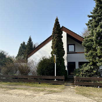 Verwirklichen Sie Ihren Wohntraum.           
Viel Patz in schönster Lage.