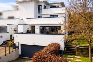 KL-Nähe Fliegerstr.-Neuwertiges, großzüg. Wohnhaus m. modernster techn. Ausstattung u. Eigentumsgr. – Die vollständige Adresse der Immobilie erhältst du vom Anbieter., 67657 Innenstadt Nord Kaiserberg, Kaiserslautern – Vorschaubild 1