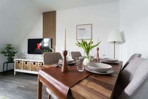 Modern wohnen, langfristig investieren – attraktive Dachgeschosswohnung mit drei Zimmern – Die vollständige Adresse der Immobilie erhältst du vom Anbieter., 45130 Holsterhausen, Essen – Vorschaubild 5