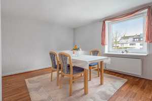 Großzügiges Familiendomizil in ruhiger Lage mit beeindruckendem Grundstück in HH-Wilhelmsburg  – Hamburg – Vorschaubild 19