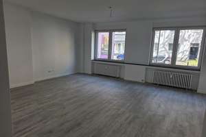 Viel Platz für den Alltag in dieser 4-Zimmer-Wohnung in Düsseldorf Rath