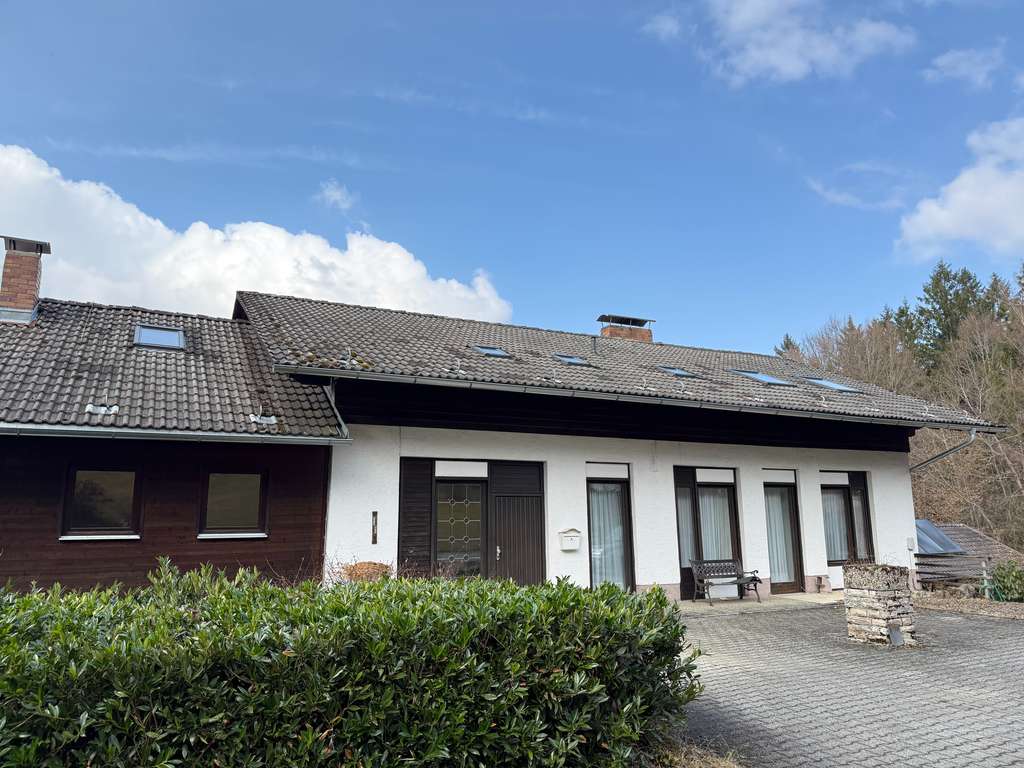 Immobilie in Drachselsried - Zweifamilienhaus inmitten des Bayrischen Waldes - Bild 3