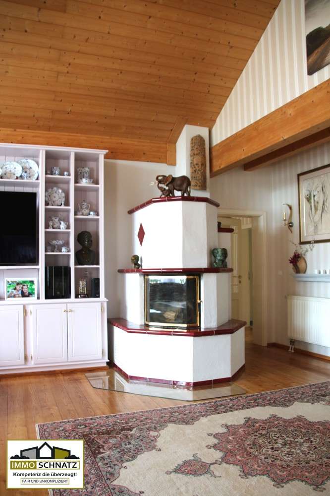 Immobilie in Großheubach - Vielseitiges Wohnensemble – Einfamilienhaus mit vermieteter ELW (Zweitwohnsitz) & Gästehaus - Bild 2