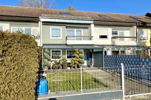 Wohnglück für die ganze Familie! Modernes u. traumhaft gelegenes Reihenhaus in Günzburg! – Die vollständige Adresse der Immobilie erhältst du vom Anbieter., 89312 Günzburg – Vorschaubild 3