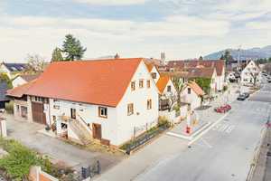 BRUMANI | Denkmalgeschütztes, saniertes Einfamilienhaus mit ausbaubarem Dachboden und schönem Garten – Freiburg im Breisgau – Vorschaubild 25