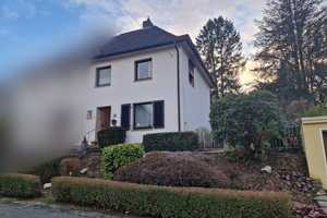 Gepflegte Altbau-Charme Doppelhaushälfte mit großem, parkähnlichen Grundstück am Rosterberg! – Siegen-Wittgenstein (Kreis) – Vorschaubild 1