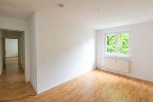 Bezugsfreie 4-Raumwohnung mit Balkon und Aufzug in Pankow-Niederschönhausen – Die vollständige Adresse der Immobilie erhältst du vom Anbieter., 13156 Niederschönhausen, Berlin – Vorschaubild 8