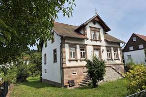Behagliches Wohnen im historischen Musikantenhaus  – Die vollständige Adresse der Immobilie erhältst du vom Anbieter., 66887 Jettenbach – Vorschaubild 1