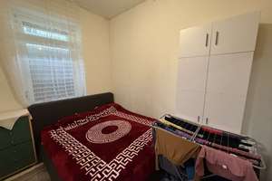 Modernisierungsbedürftiges Mehrfamilienhaus mit acht vermieteten Wohneinheiten in solider Wohnlage! – Die vollständige Adresse der Immobilie erhältst du vom Anbieter., 47055 Wanheimerort, Duisburg – Vorschaubild 4