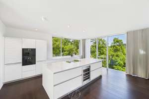 Spektakuläre Luxus-Villa mit parkartigem Garten, Outdoor-Pool und Blick ins Grüne – Die vollständige Adresse der Immobilie erhältst du vom Anbieter., 97082 Steinbachtal, Würzburg – Vorschaubild 6