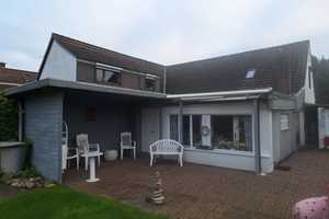 Dreiseitig freistehendes Einfamilienhaus in ruhiger Lage mit Terrasse, Garten, Anbau, Garage – Bremen – Vorschaubild 10