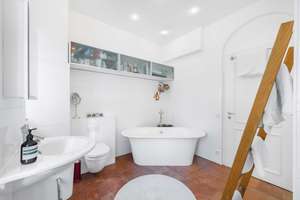 Property thumbnail 12