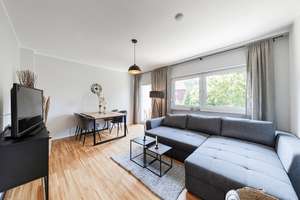 3 Zimmer // Küche // Bad // Balkon direkt am Schlossgarten!