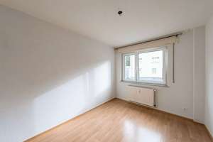 Bereit für Neues. Bezugsfreie 3 Zimmer Wohnung mit Loggia in Köln-Nippes – 50733 Bilderstöckchen, Köln – Vorschaubild 9