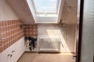 Attraktive, renovierungsbedürftige 2-Zimmer Dachgeschosswohnung mit Potenzial – Muggensturmer Straße 17, 70499 Weilimdorf (Ortsteil), Stuttgart – Vorschaubild 9