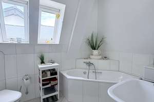 IKS-Immobilien - Wohnen im Musikerviertel: Helle 3-Zimmer-Wohnung mit besonderem Wohnambiente – Richard-Wagner-Straße 6, 50996 Rodenkirchen (Ortsteil), Köln – Vorschaubild 14